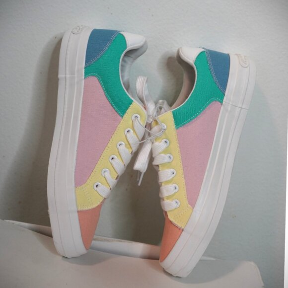 Rocket Dog Cheery Plush Foam Comfort Summer Sneaker Size 9 / Color Block Rainbow - Picture 2 of 12